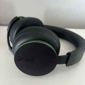 Xbox wireless head phones
